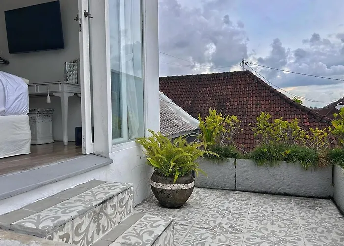 Villa Marabia - Charming Quiet 3br In Seminyak (Bali)