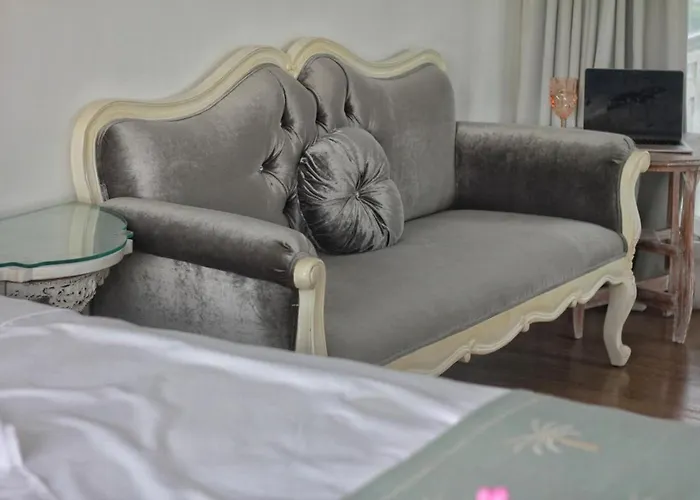 Villa Marabia - Charming Quiet 3br In Seminyak (Bali)
